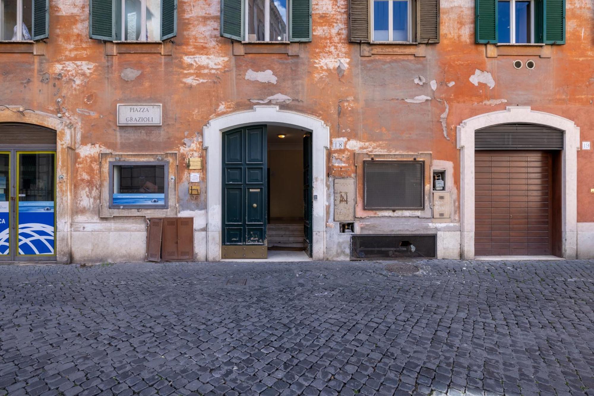 Charming With View In The Heart Of Apartamento Roma